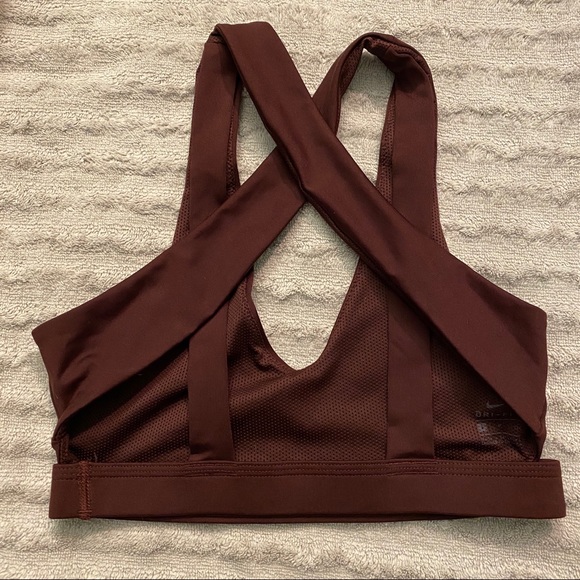 NIKE SPORTSBRA (NWOT) - Picture 2 of 4